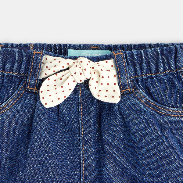 Denim shorts with fancy bow