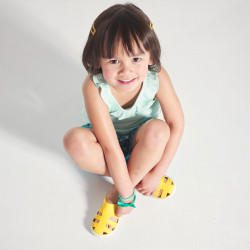 Sandales de plage jaunes bébé fille