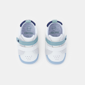 Newborn low-top Velcro trainers