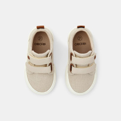Chaussures chics en toile...